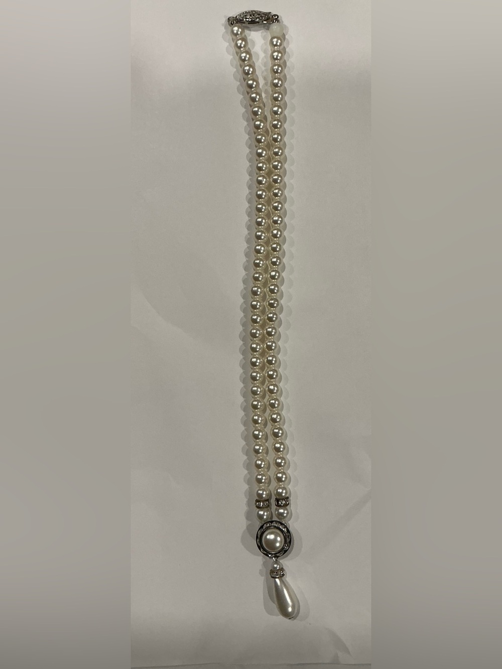 Vintage faux pearl Pearl Necklace with rhinestone filigree clasp